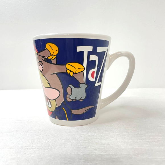 Warner Bros Looney Toons Tasmanian devil 2004 coffee mug - Picture 2 of 10
